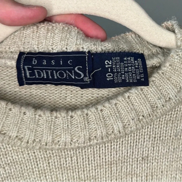 VTG Basic Editions Patterned Grandpa Fall Sweater Made in the U.S.A - Picture 11 of 12